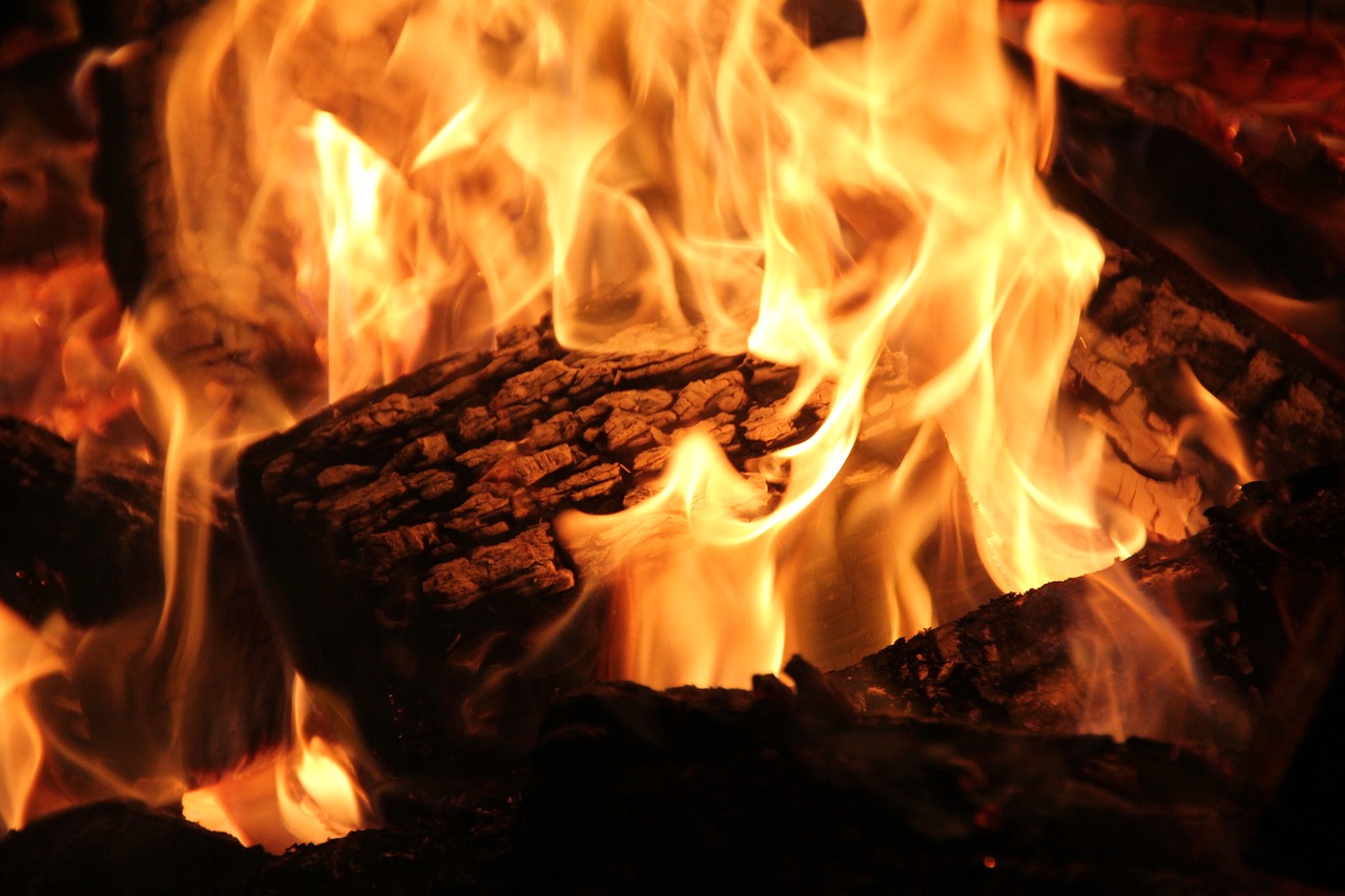 Expert Fireplace Cleaning in Berwyn, IL Professional Fireplace Cleaning Services In Berwyn Illinois